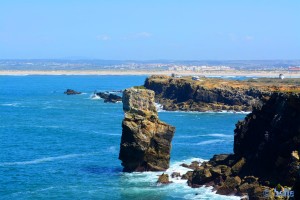 Parking in Papoa - Peniche - Reserva Natural das Berlengas, Portugal – Mai 2015