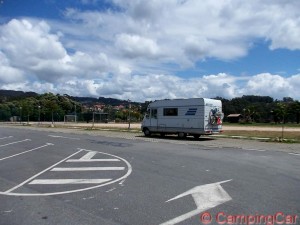 Parking in Area Sosta Camper in San Xoán de Poio - 4ª Travesia Seara, 31-35, 36995, Pontevedra, Spanien – July 2013
