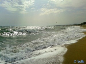 Storm and Waves at the Beach of Santa Monica – Praialonga