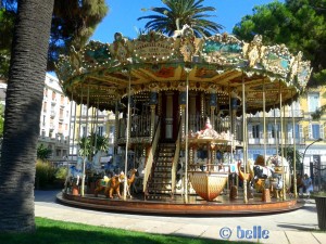 Altes Karussell von 1900 in dem Park an der Promenade des Anglais - Nizza