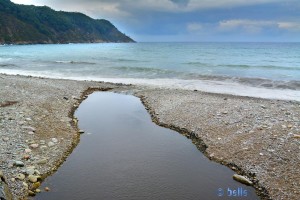 Río Uncín at Playa Choncha de Artedo - Asturias – Spain