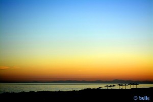 Abendrot (-gelb) am Aldea Beach