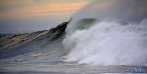 Strong Waves at the Coast near Sidi Boulfdail - Marokko