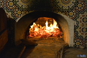 ...baaaaaaaaaaaaald ist die Pizza fertig! Camping Villa Bens - N1 - Tarfaya - Laâyoune-Sakia el Hamra – Marokko