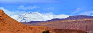 Neuschnee auf dem Hohen Atlas - Panorama von Aït Ben Haddou - Marokko – 300mm