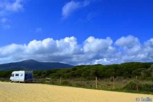 Parking at Playa de los Lances Norte - N-340, 11380 Tarifa, Cádiz, Spanien – April 2016