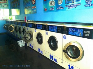 Laundry - Avenida Faro Sabinal, Nº 70 - Roquetas de Mar – Spain