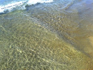 Kristallklares Wasser am Playa de las Palmeras - Spain