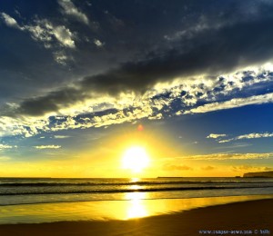 Sunset at Playa de Barbate – Spain → Vertikal-Panorama-Bild