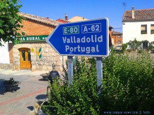 Wasser tanken in Estépar, Burgos, Spanien