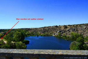 Von der Brücke aus sehen wir schon den Platz am Río Tormes in Ledesma – Spain