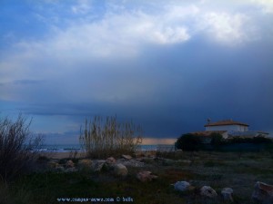 ...und rechts dicke fette Wolken am Platja L'Almadrava - Dénia – Spain
