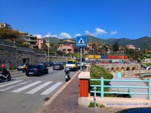 Polizei und Abschleppwagen - Genova – Italy