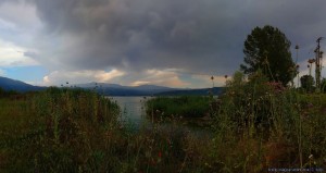 Dunkel schauts aus am Lake Límni Ioaninon - Ioánnina – Greece
