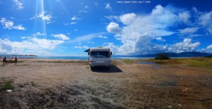 Parking at Portofino Beach - EO Thessalonikis Kavalas - Asproválta - Riviera - Volvi 570 21 - Greece - June 2018