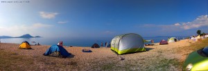 Viele Zelte am Tristínika Beach - Greece