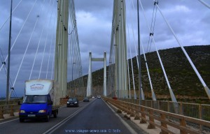 Brücke zur Insel Évia bei Chalkida – GreeceBrücke zur Insel Évia bei Chalkida – Greece
