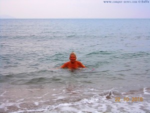 22°C Wassertemperatur - aber nur 20,5°C im Schatten - Paliochano Beach Greece