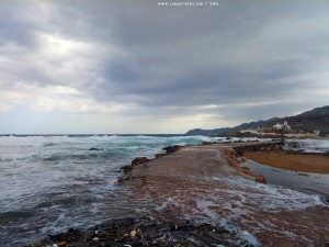 Strong Waves at Agios Fokas – Greece