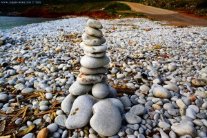 Auch ich setze einen Steinturm am Diros Beach - Bay Dirou – Greece