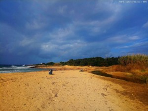 Lagkouvardos Beach and River - Vatias – Greece