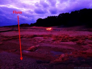 Feuer am Lagkouvardos Beach – Greece