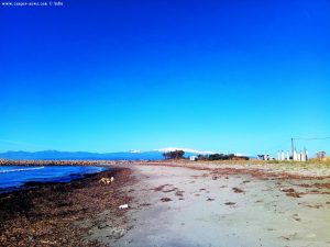 Parking at Vivari Beach - Unnamed Road - Kokkinia – Greece - January 2019
