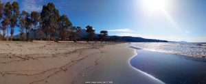 Beim Spaziergang mit Nicol am Vivari Beach – Greece