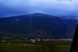Einsturzdoline beim Dorf Didyma – Greece