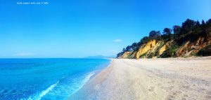 Karibische Farben am Kanali Beach – Greece