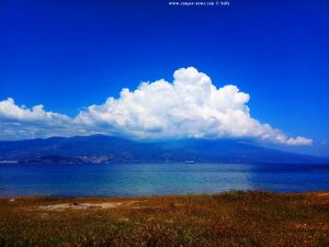 Imposante Wolke über Vólos und Agria – Greece