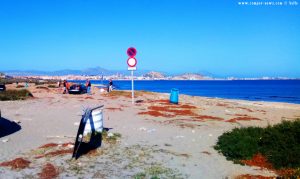 Und der nächste hängt fest - Agua Amarga Playa - Alicante – Spain