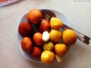 Funghis mit Butterkartoffeln - Lunch für Baffo am Platja L'Almadrava – Spain